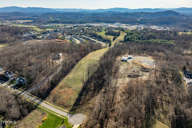 1579 Becky Drive, Johnson City, TN 37601