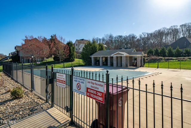 1579 Becky Drive, Johnson City, TN 37601