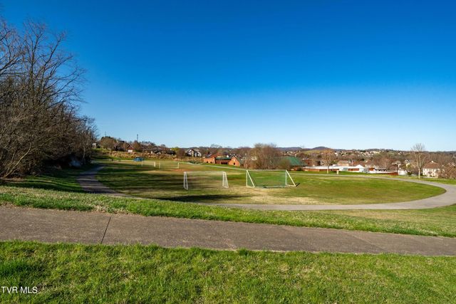 1579 Becky Drive, Johnson City, TN 37601