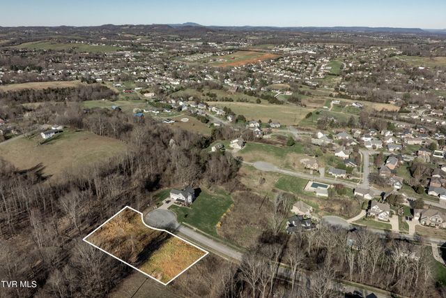 1579 Becky Drive, Johnson City, TN 37601