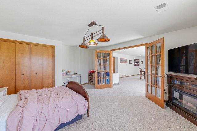 214 Concord DRIVE, Sheboygan Falls, WI 53085