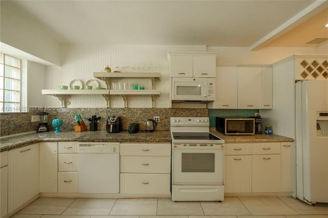 701 Hollywood Boulevard, Hollywood, FL 33019