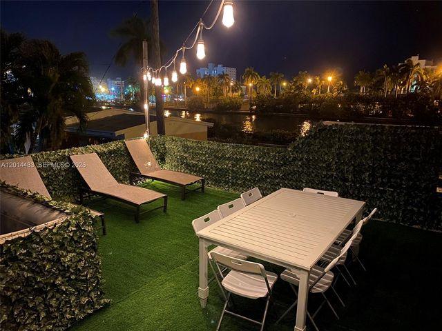 701 Hollywood Boulevard, Hollywood, FL 33019