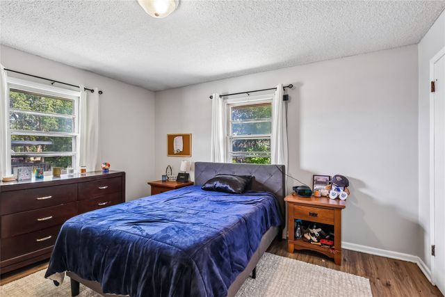 8912 Urbandale Avenue, Urbandale, IA 50322