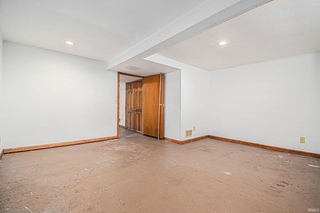 1002 S 13th Street, Goshen, IN 46526