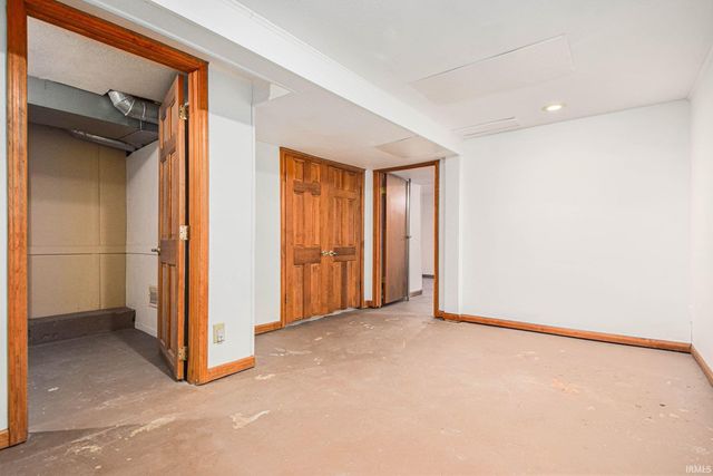 1002 S 13th Street, Goshen, IN 46526