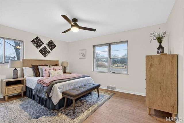 843 Reavis Barracks Road, St Louis, MO 63125