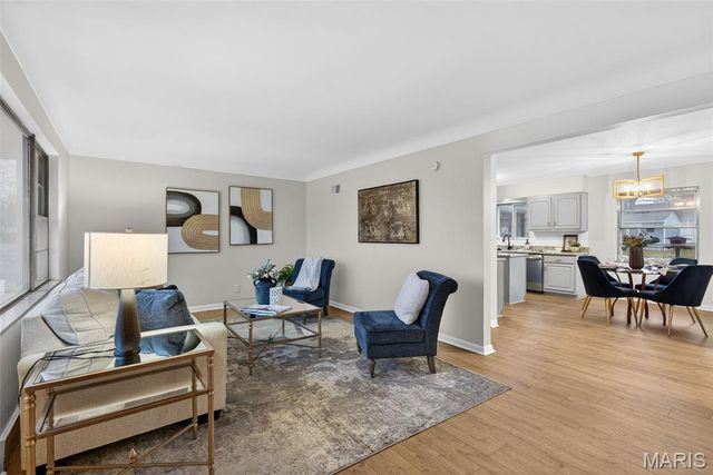 843 Reavis Barracks Road, St Louis, MO 63125