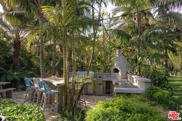 7059 Fernhill Drive, Malibu, CA 90265