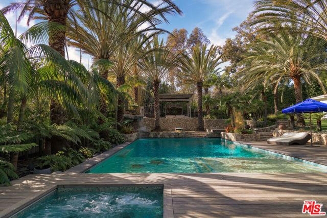 7059 Fernhill Drive, Malibu, CA 90265