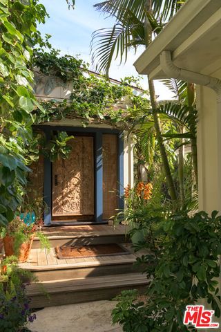 7059 Fernhill Drive, Malibu, CA 90265