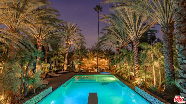 7059 Fernhill Drive, Malibu, CA 90265