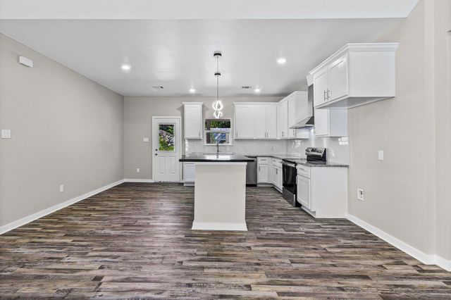 187 Broken Branch, Livingston, TX 77351