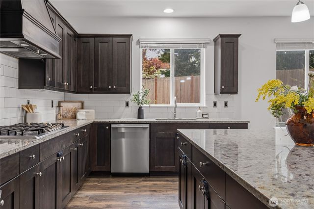 21113 46th Place W, Lynnwood, WA 98036