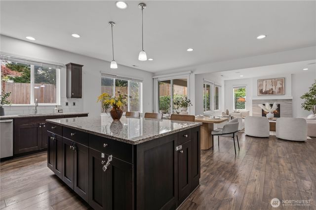 21113 46th Place W, Lynnwood, WA 98036