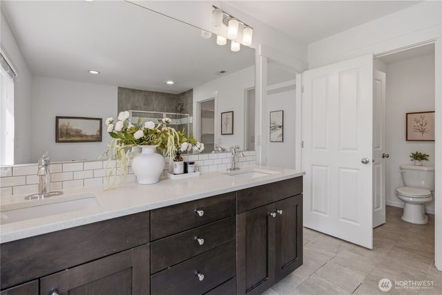 21113 46th Place W, Lynnwood, WA 98036