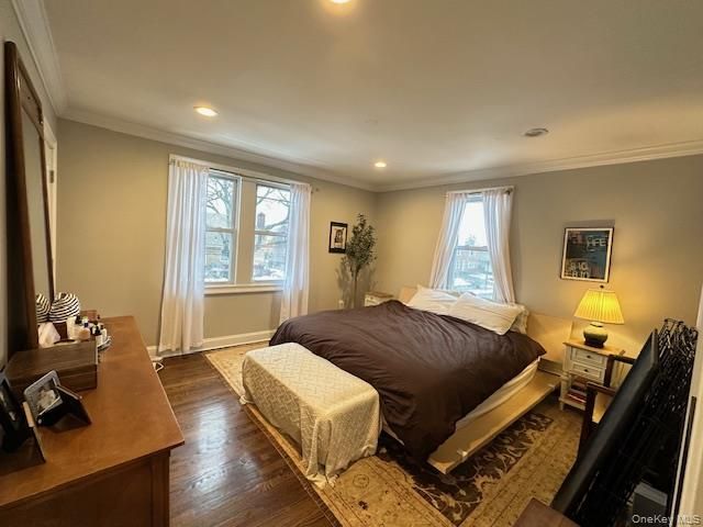 15 Juniper Road 2nd Fl, Port Washington, NY 11050