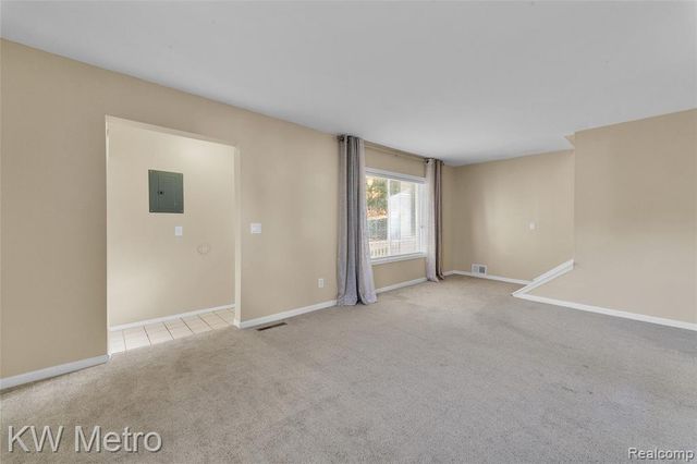 2416 Shawood Street, Novi, MI 48377