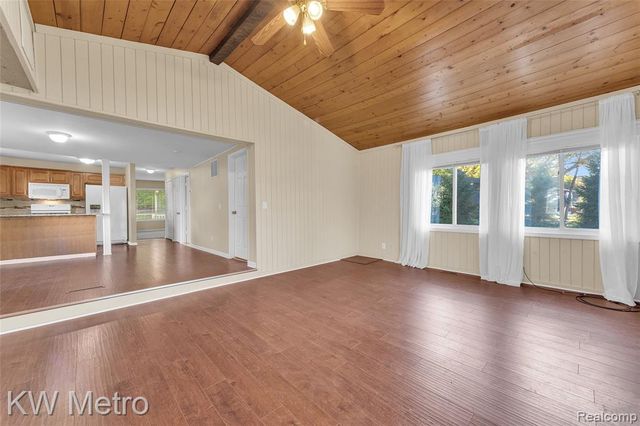 2416 Shawood Street, Novi, MI 48377