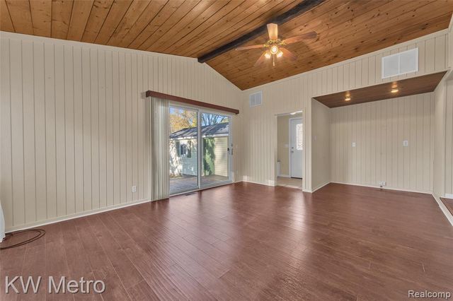 2416 Shawood Street, Novi, MI 48377