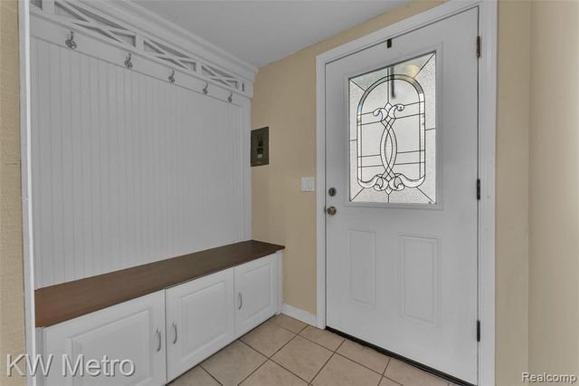 2416 Shawood Street, Novi, MI 48377