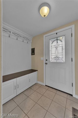 2416 Shawood Street, Novi, MI 48377