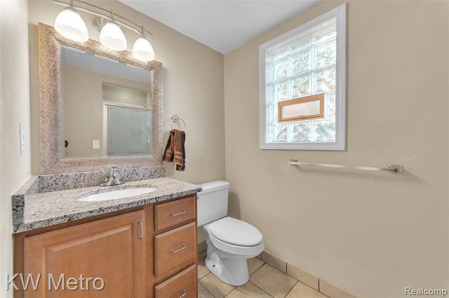 2416 Shawood Street, Novi, MI 48377