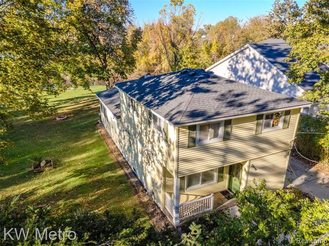2416 Shawood Street, Novi, MI 48377