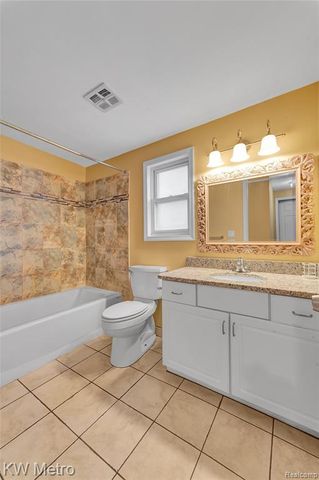 2416 Shawood Street, Novi, MI 48377