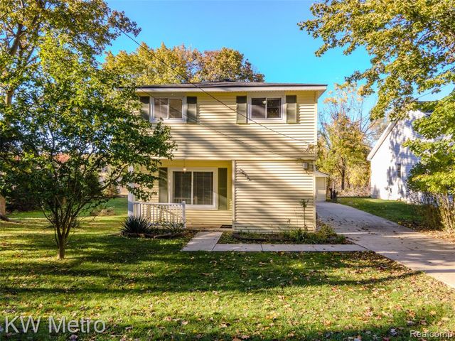 2416 Shawood Street, Novi, MI 48377