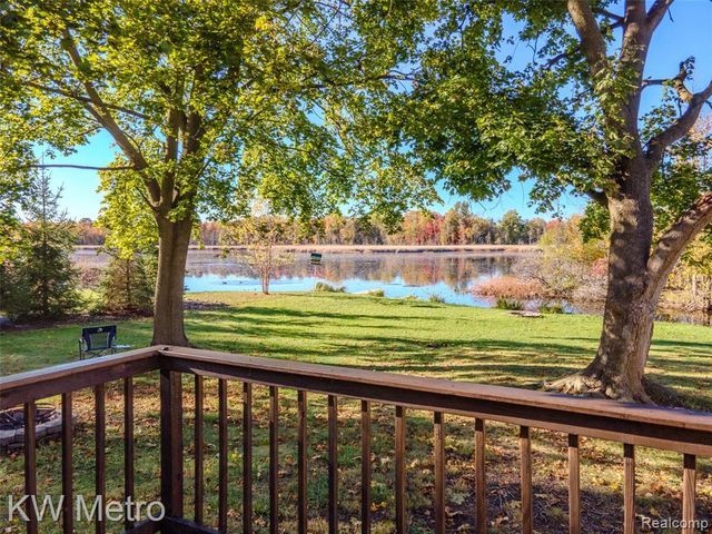 2416 Shawood Street, Novi, MI 48377