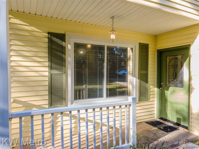 2416 Shawood Street, Novi, MI 48377