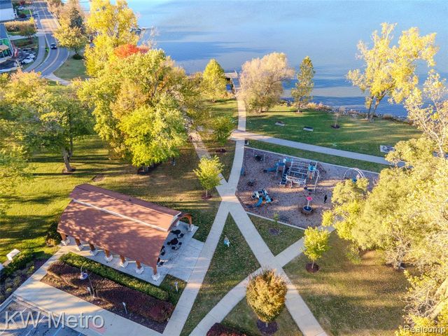 2416 Shawood Street, Novi, MI 48377