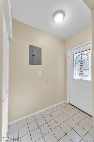 2416 Shawood Street, Novi, MI 48377