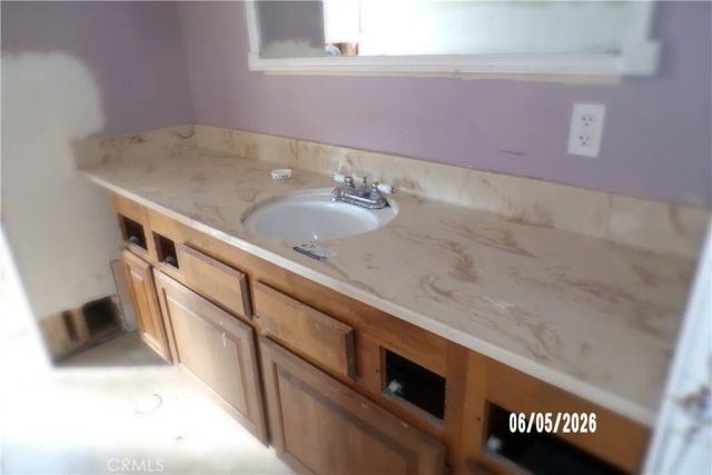 8309 Langdon, Hesperia, CA 92345