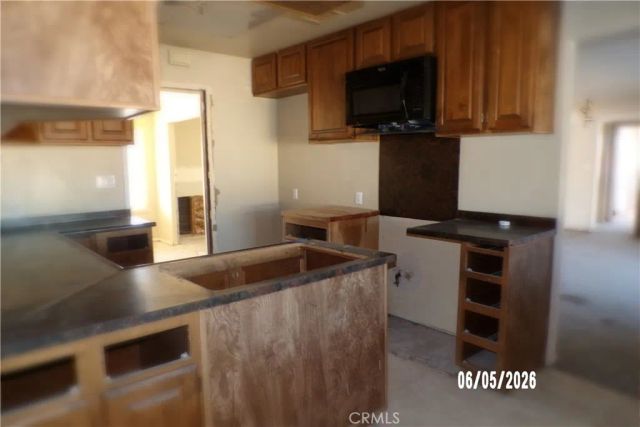 8309 Langdon, Hesperia, CA 92345