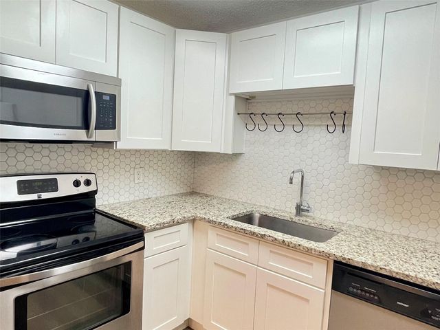 10874 Royal Palm Blvd 10874, Coral Springs, FL 33065
