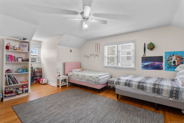 214 Country Road, Fairfield, CT 06824