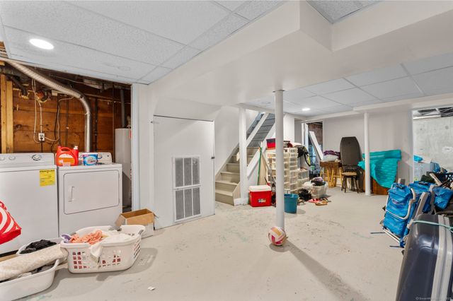 214 Country Road, Fairfield, CT 06824