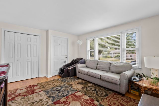 214 Country Road, Fairfield, CT 06824