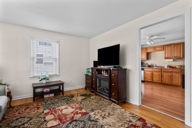 214 Country Road, Fairfield, CT 06824