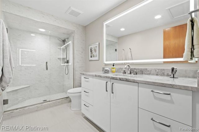 2095 Brighton Shores Trail, Howell, MI 48843