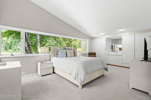 2095 Brighton Shores Trail, Howell, MI 48843