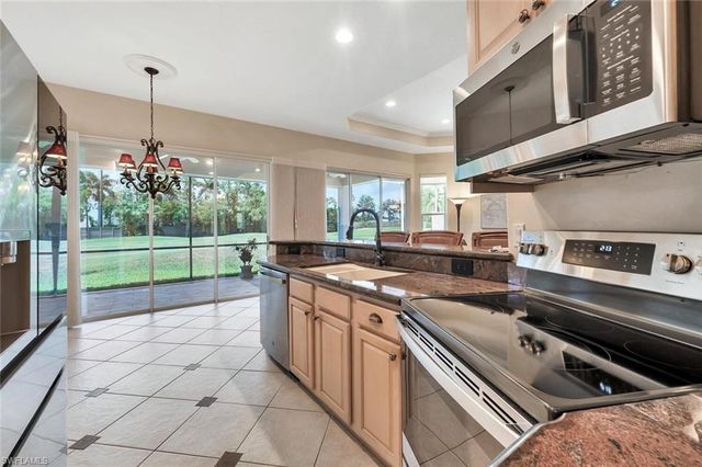317 Harvard LN, Naples, FL 34104