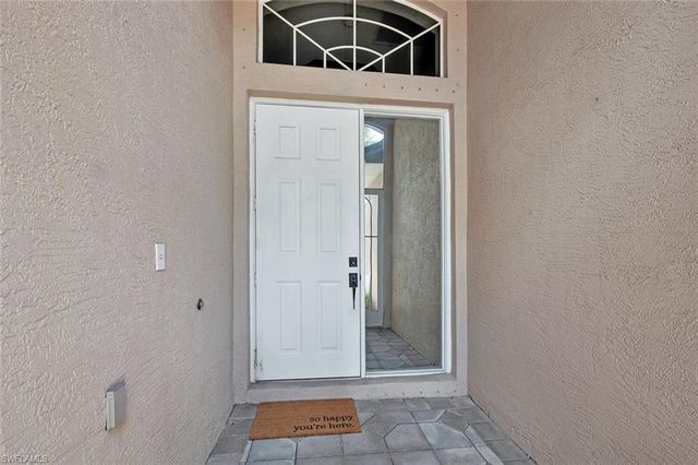 317 Harvard LN, Naples, FL 34104