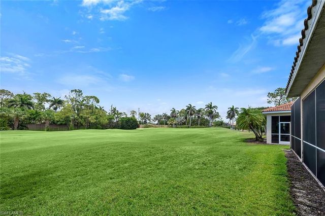 317 Harvard LN, Naples, FL 34104