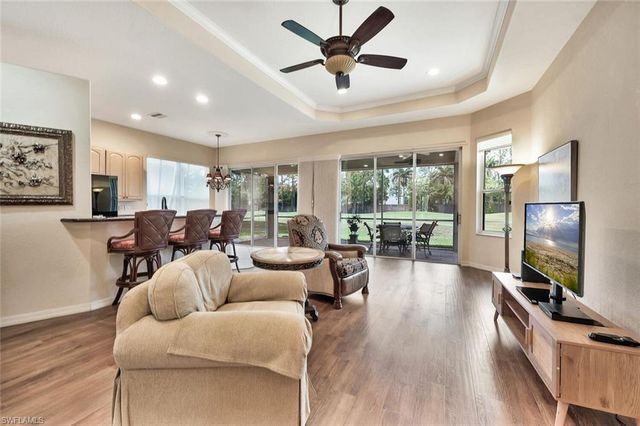 317 Harvard LN, Naples, FL 34104