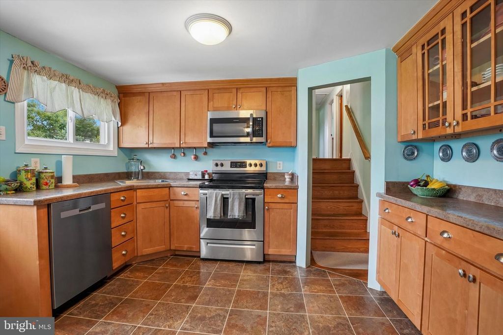 536 SHERWOOD LN, Hatboro, PA 19040 — photo 4