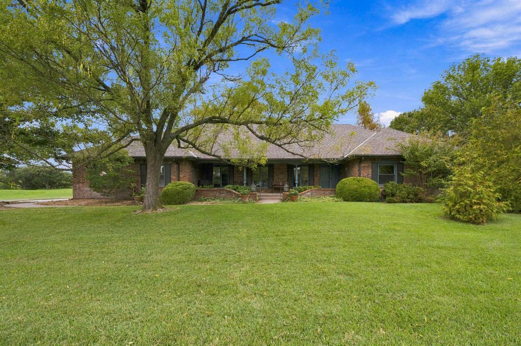 14314 E Wakanda Ct, Wichita, KS 67230