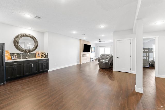 2671 Fair Road, Abilene, KS 67410